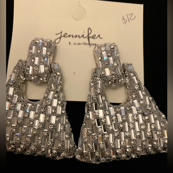 Earrings - Picture 2 of 3